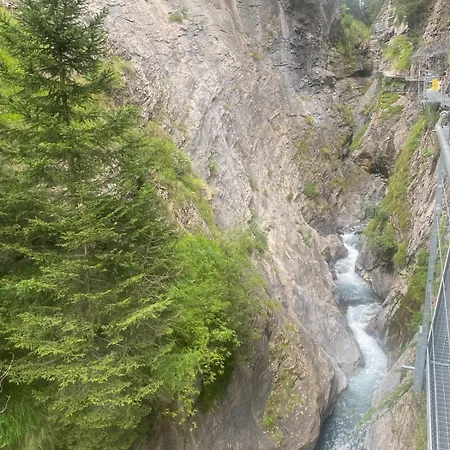 Apartman Magnifique Avec Terrasse Spacieuse Loeche-les-bains Leukerbad