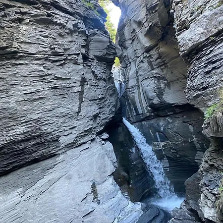 Apartamento Magnifique Avec Terrasse Spacieuse Loeche-les-bains Leukerbad