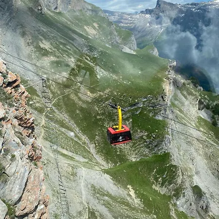 Magnifique Avec Terrasse Spacieuse Loeche-les-bains * لوكباد